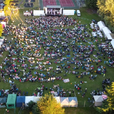 aerial view of the abba reunion tribute show performing