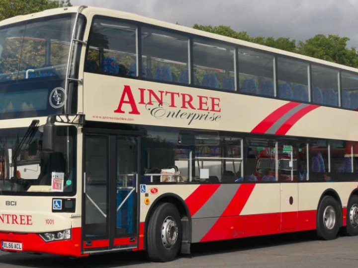 aintreecoachline1