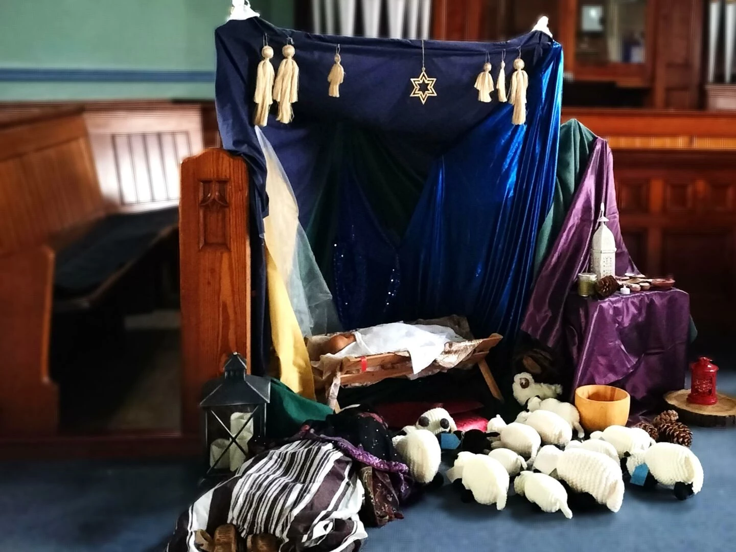 alder grove nativity scene 2