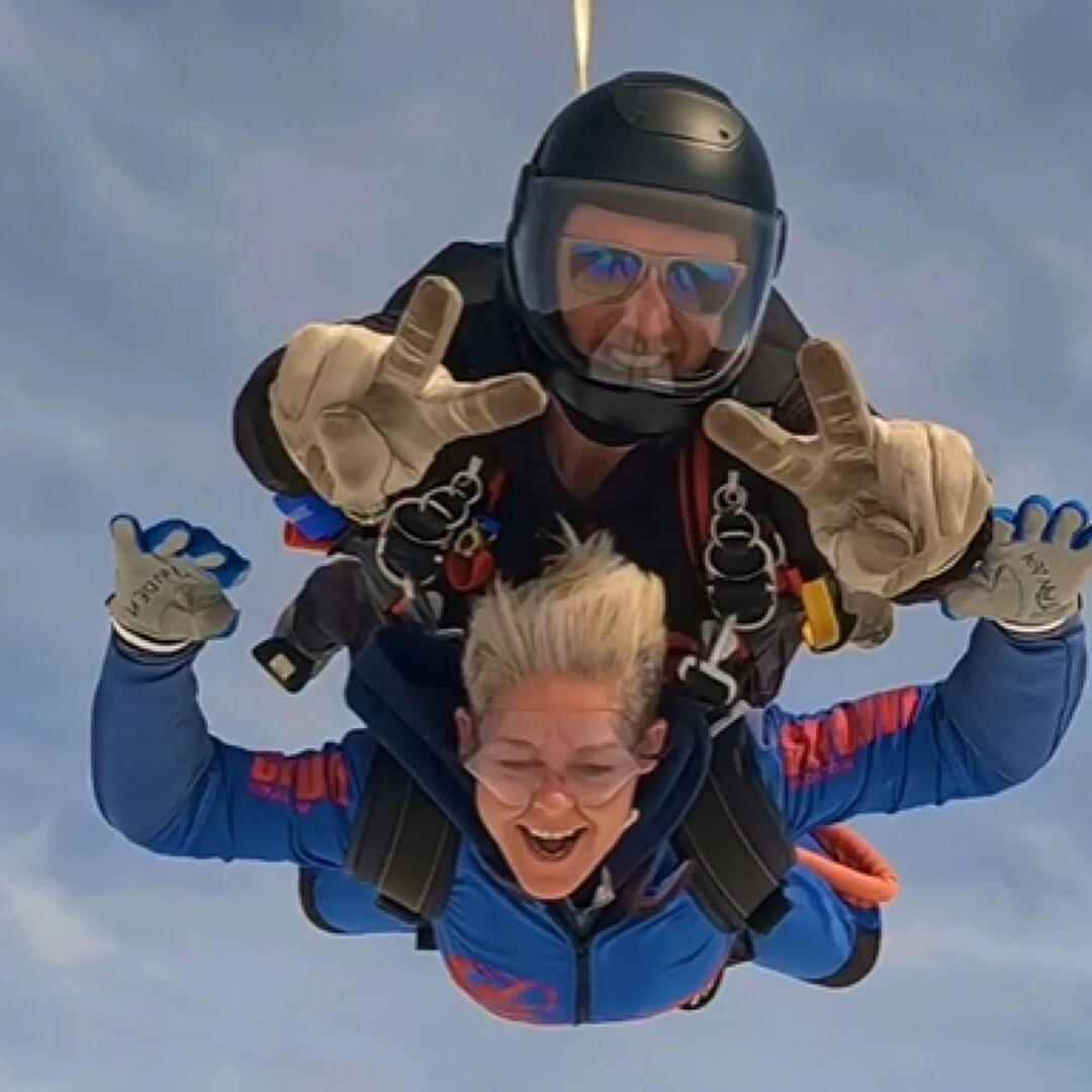 anna  skydive