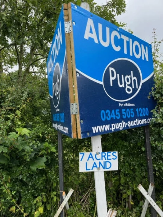 auction sign