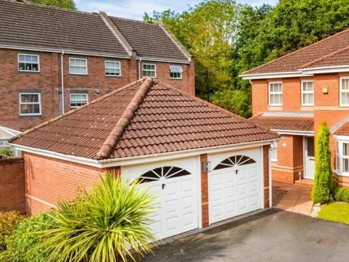 Garage construction expertise