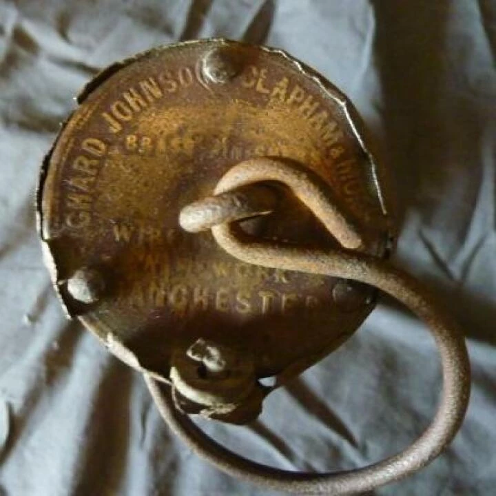 Minnie Pit Lamp