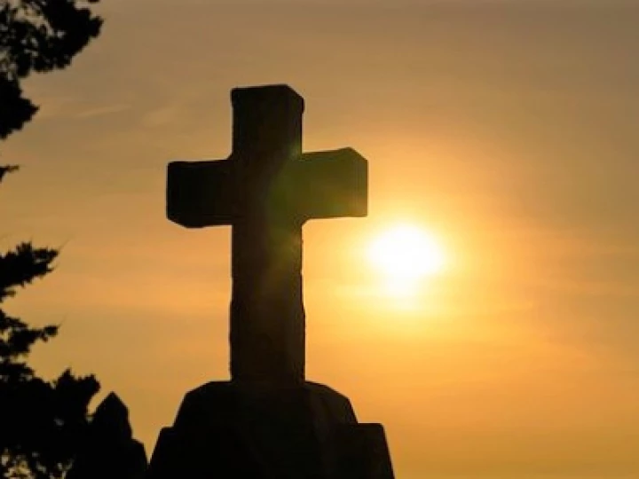 one cross (2)