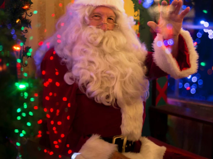 santas-grotto
