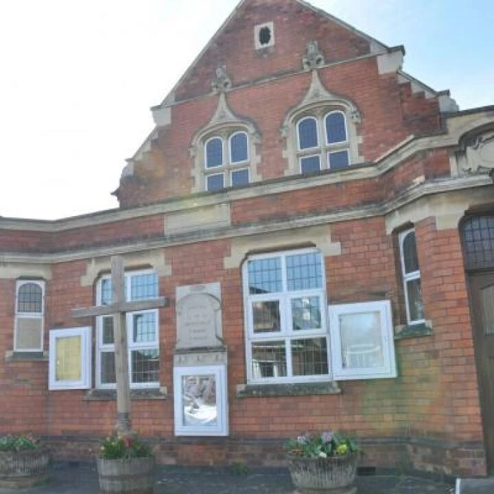 Glos Lonsdale Road