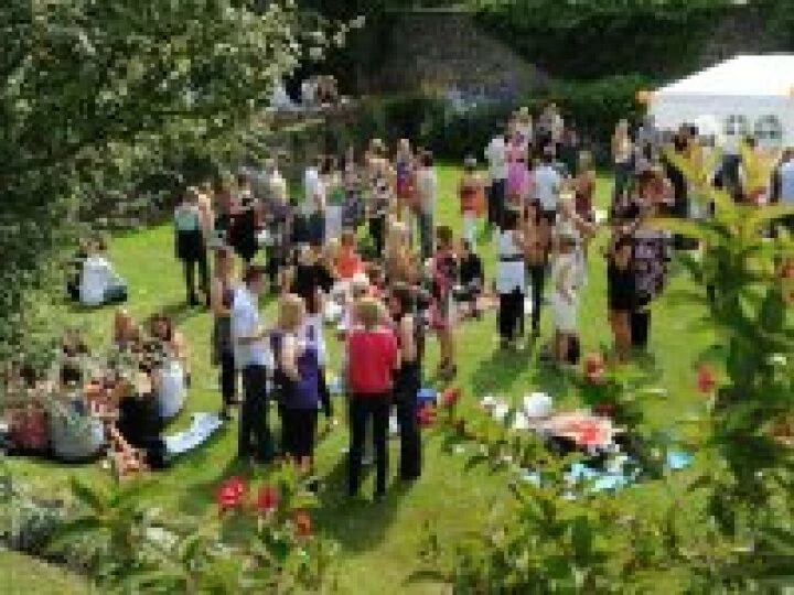 garden party 04