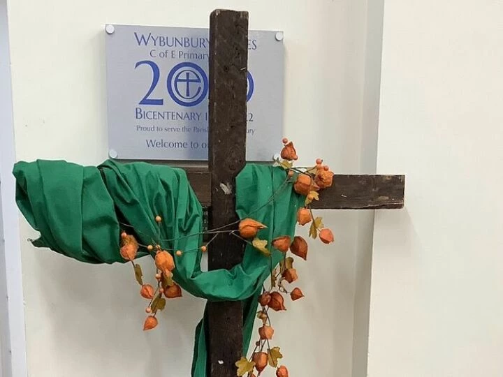 Cross