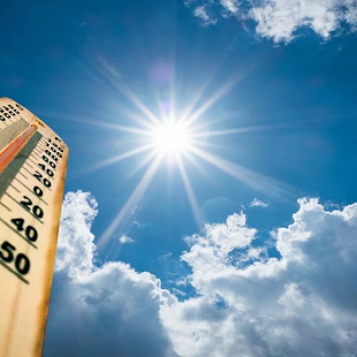 Thermometer in Sun 570 X 310