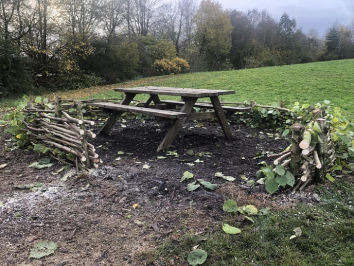 BenchHedge_3 (2)