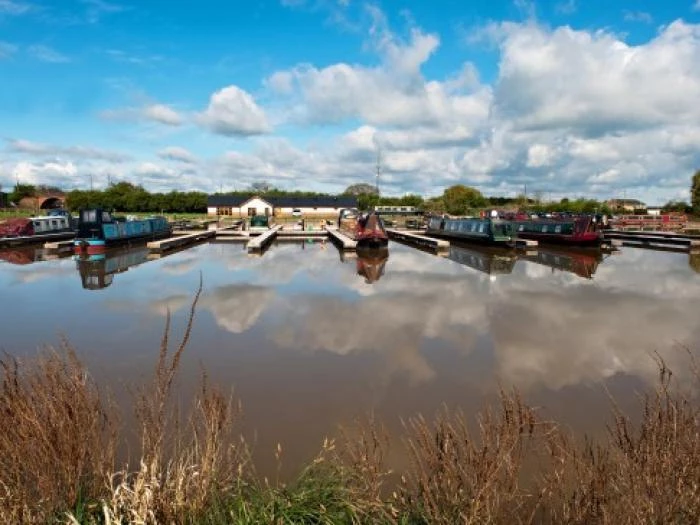 canal marina