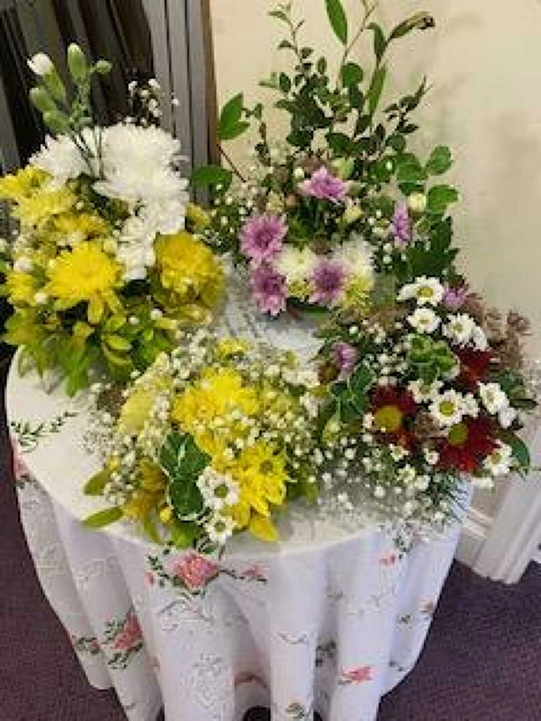 flower arranging holiday at home july 2025