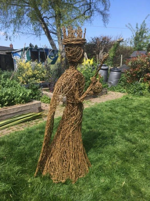 flower club meeting    july 2022 coronation queen 1