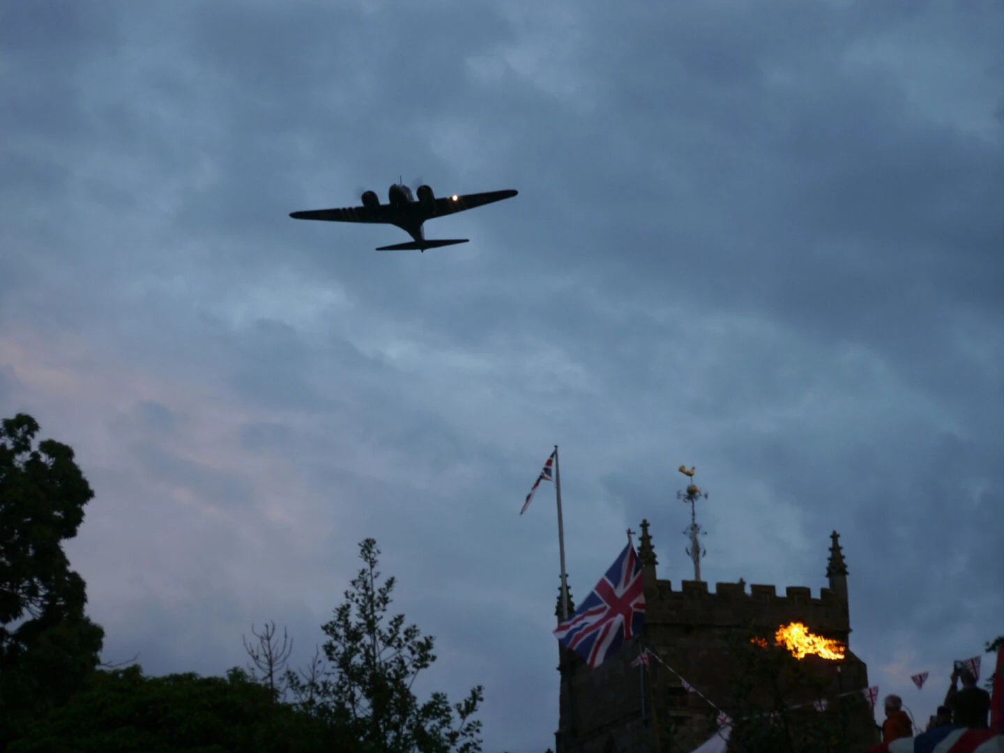 fly past