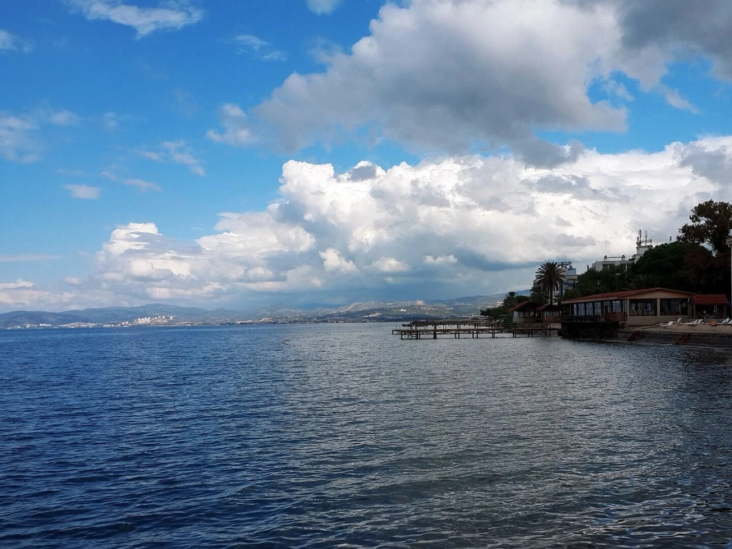 kusadasi sea blue