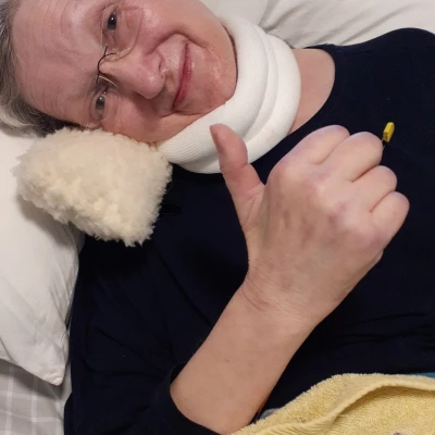 mary with thumbs up