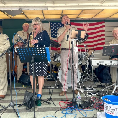 moonlight serenade perform music from glen miller 1