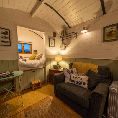 overwater luxury glamping wellington interior 1