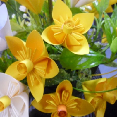 paper daffodils