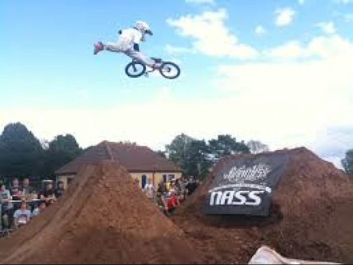 relentless festival dirt jump rider