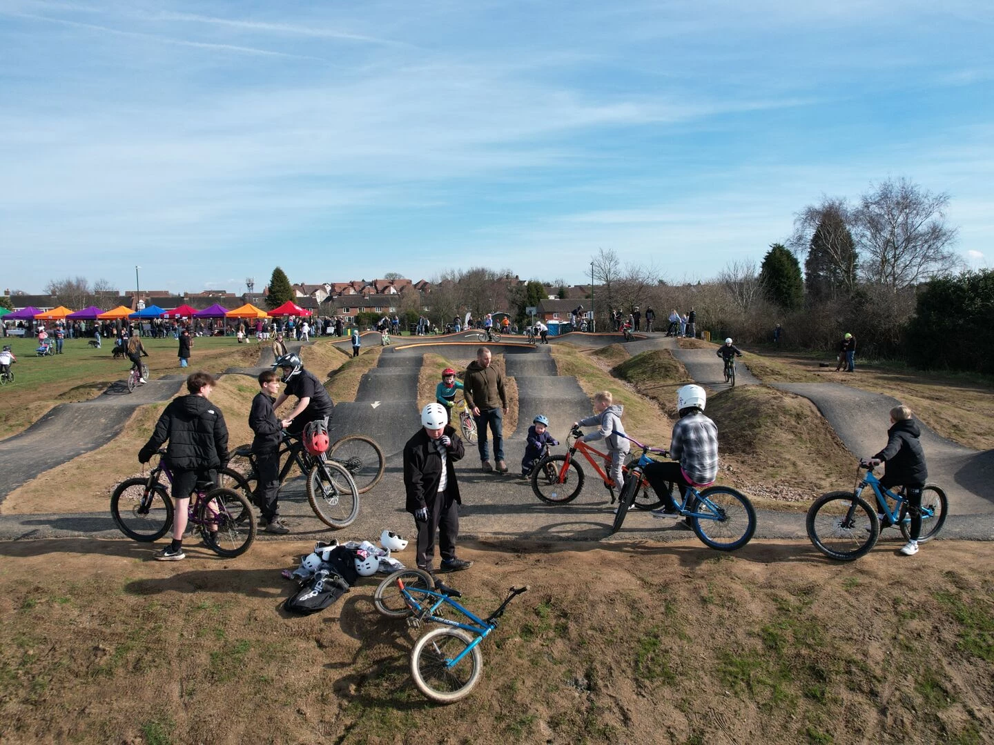 riders assemble to tackle the pump track at dordon