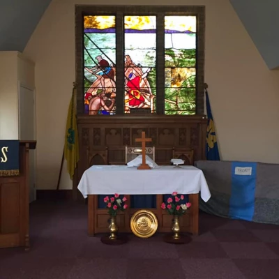 roydon church sanctuary