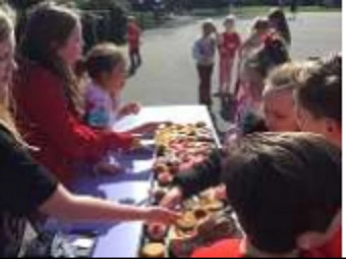 school cakes 2