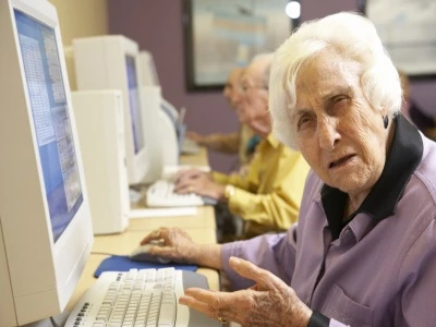 seniors using a pc