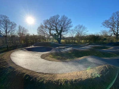 swanmore pump track bends