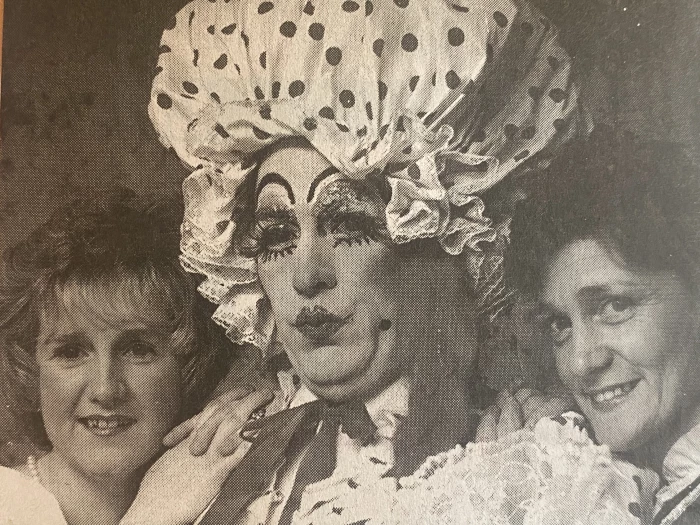 tarvin panto dame 1995