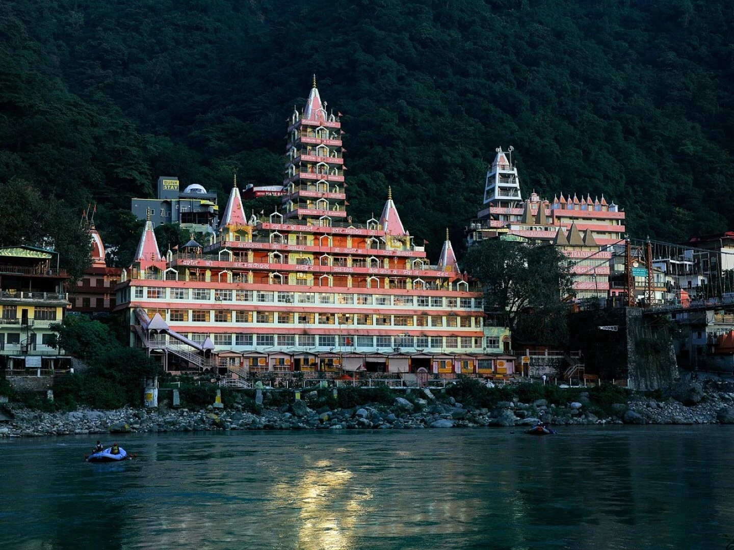 temple hindu pilgrim himalaya rishikesh lakshman jula ganga uttarakhand rishikesh rishikesh rishikesh rishikesh rishikesh uttarakhand