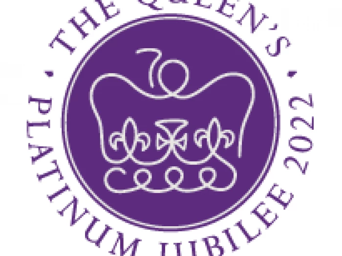 the queens platinum jubilee celebration logo