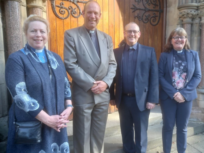 welcome service photo