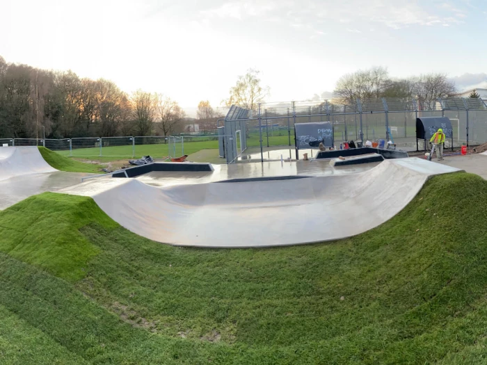 woodside skatepark bowl