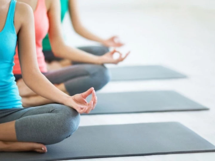 yoga4